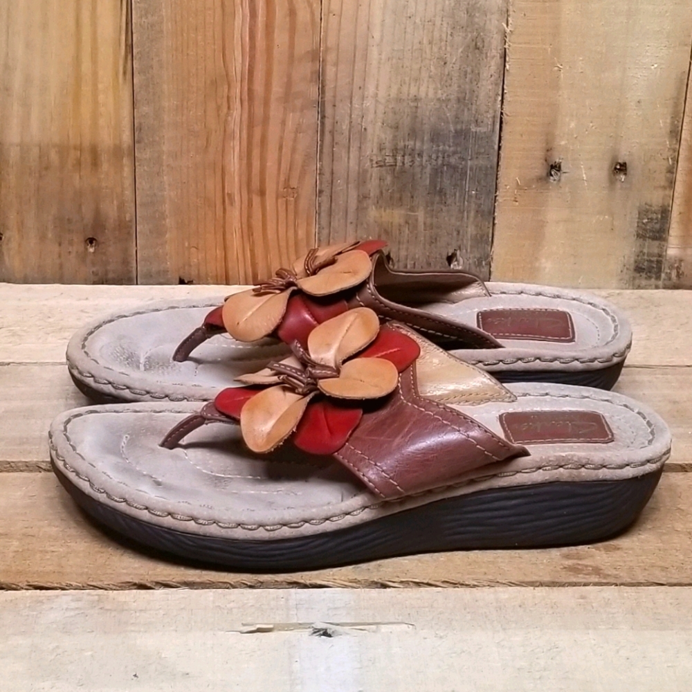 Clarks Artisan Leather Thong Sandal Women's Sz 8